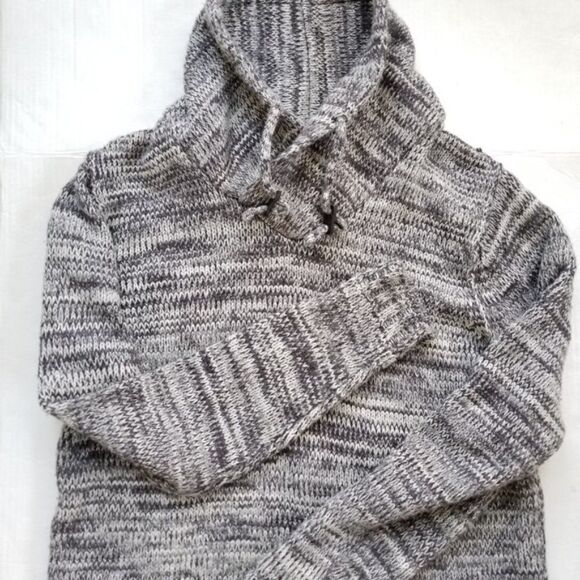 Chunky Thick Cowl Neck Acrylic/Wool Blend Sweater by H & M Divided - Picture 2 of 8